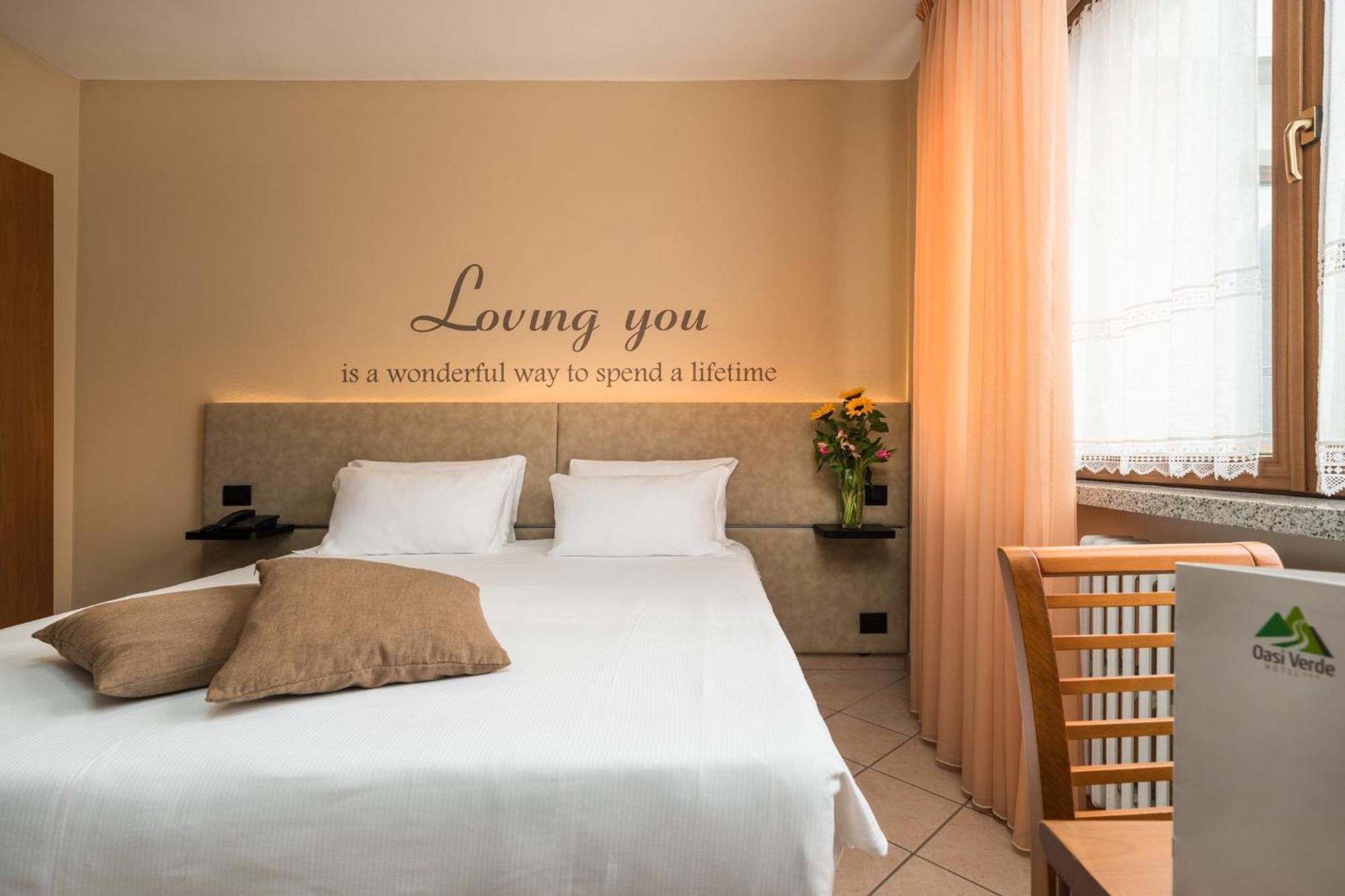Hotel Oasi Verde Bienno Екстер'єр фото